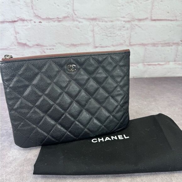 Chanel Black Classic Caviar Quilted O Case Leather Pouch - Picture 16 of 16